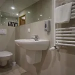 Aqua 3*