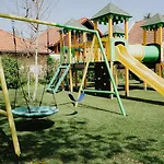 מלון Aqua גיולה
